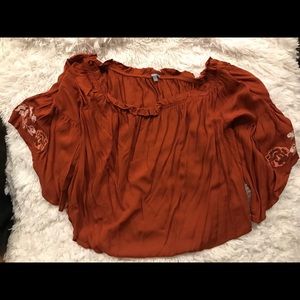 Flowey off the shoulder embroidered top